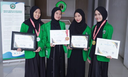 Mahasiswa BKI IUQI Bogor Menyabet Juara