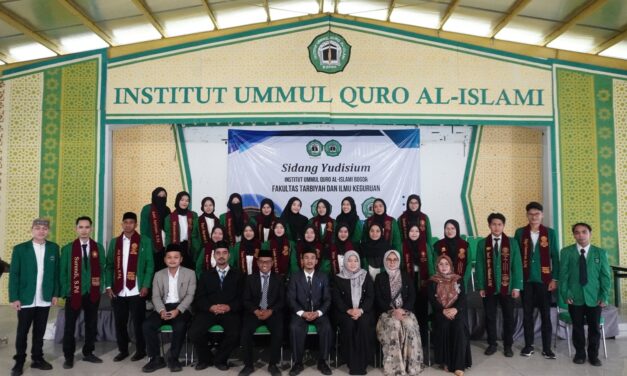 24 Mahasiswa FTIK IUQI Bogor Dinyatakan Lulus dalam Sidang Yudisium Gelombang 1