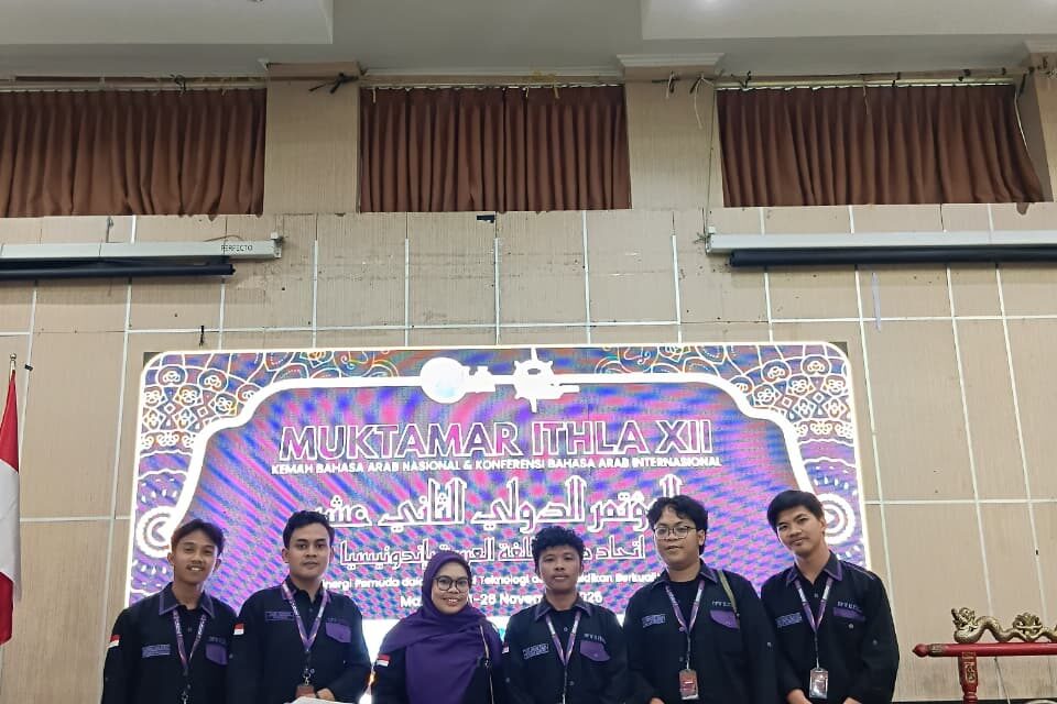 Mahasiswa PBA IUQI Hadiri Muktamar XII ITHLA di UIN Malang