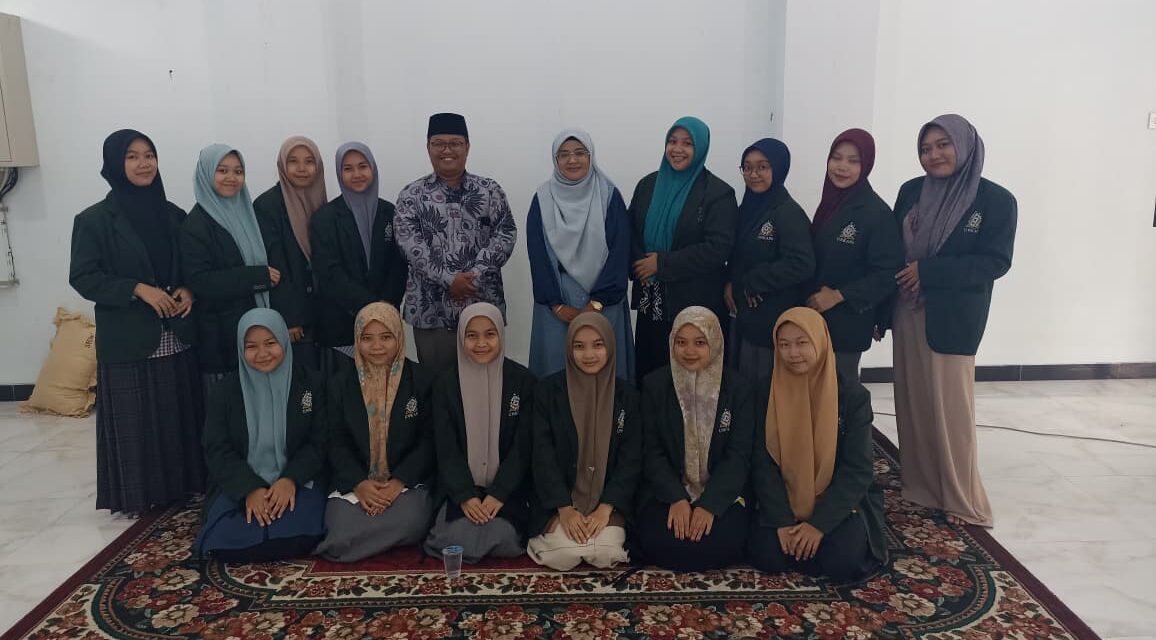 PBA IUQI Bogor Perkuat Akademik Melalui Visiting Lecture di UNKAFA Gresik