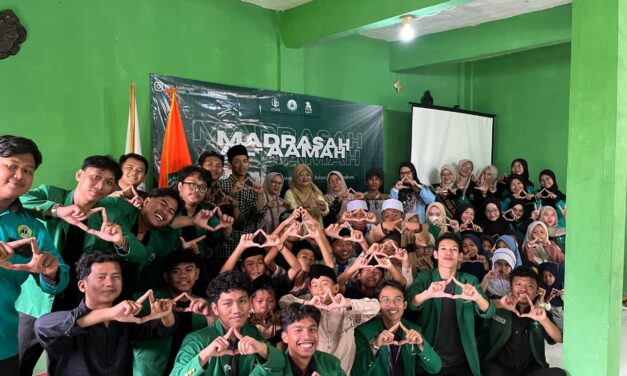 Usung Tema “Bahasa Arab Membumi”, Mahasiswa UIB Resmi Buka Madrasah Al-Aamah di Kalong Sawah