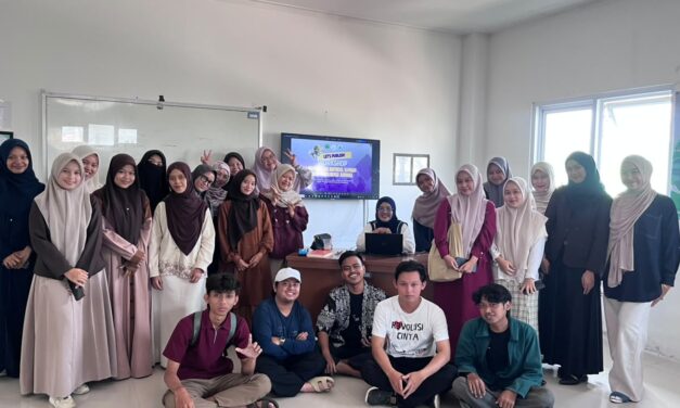 Workshop Penulisan Artikel Ilmiah dan Publikasi Jurnal Tingkatkan Kompetensi Akademik Mahasiswa PBA Angkatan 2022