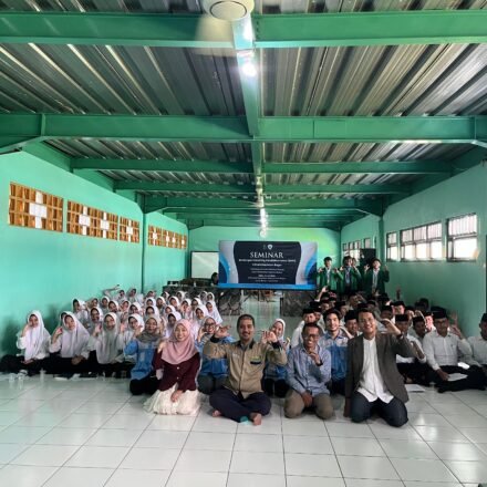 Bangun Resiliensi Remaja di Era Global, Prodi BKPI IUQI Bogor Gelar Sosialisasi dan Sesi “Sharing and Caring” di PP Darussalam Bogor